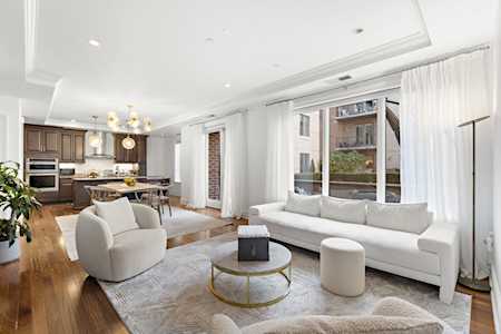 250 Henley Pl #206 Weehawken, NJ 07086