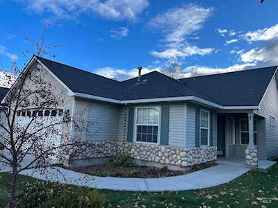 9905 W Sleepy Hollow Ln Garden City, ID 83714