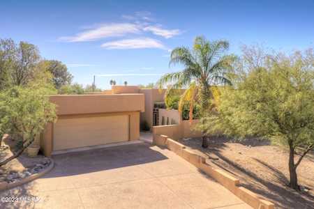 4700 E Winged Foot Dr Tucson, AZ 85718