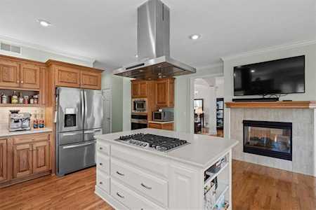 2717 SW Monarch Dr Lee's Summit, MO 64082