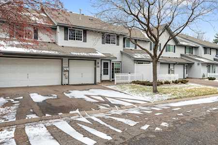 2597 Bedford Court #27 Mendota Heights, MN 55120