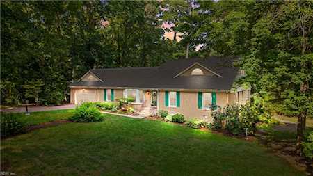 927 Hurds Rd Virginia Beach, VA 23452