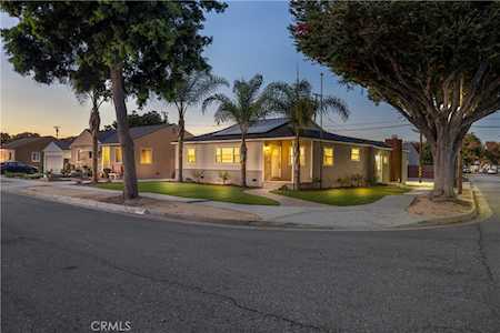 7065 Mcmanus St Lakewood, CA 90713