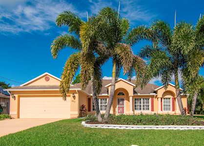 837 SW Hamberland Avenue Port St Lucie, FL 34953