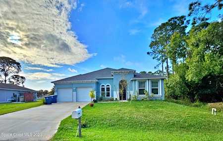 1354 NW Illinois Street Palm Bay, FL 32907