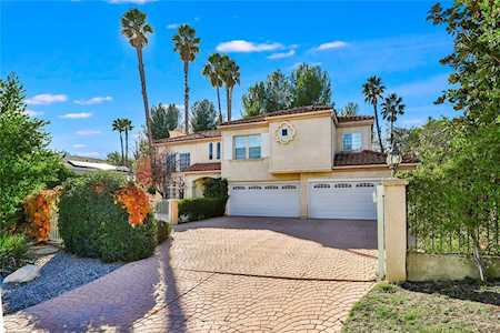 5541 Foothill Dr Agoura Hills, CA 91301