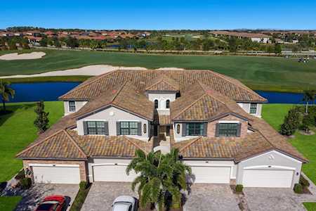 5836 Wake Forest RUN #103 Lakewood Ranch, FL 34211