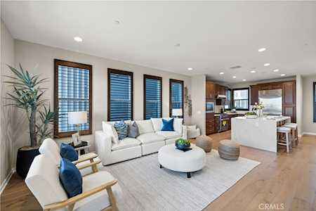 1611 Somerton Dr Costa Mesa, CA 92627