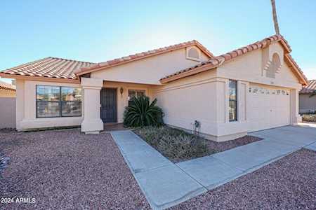 7239 W Morrow Dr Glendale, AZ 85308