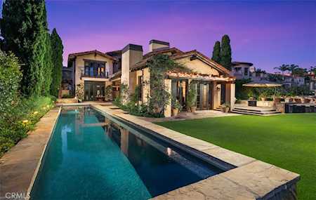 16 Pelican Point Dr Newport Coast, CA 92657