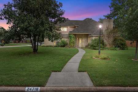 24718 Gilbough Dr Tomball, TX 77375