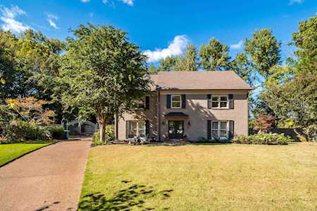 2117 Hundred Oaks Cv Germantown, TN 38139