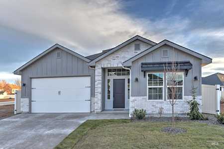 1371 N Parkshire Way Meridian, ID 83642