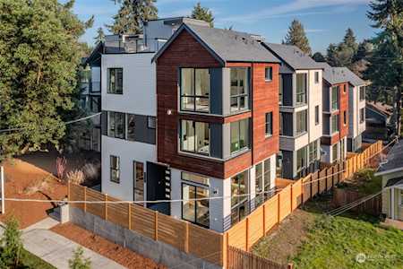 10040 A Stone Ave N Seattle, WA 98133