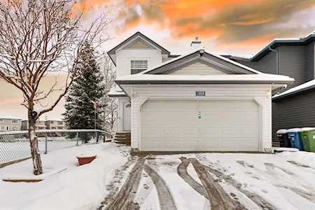 108 Tarington Green NE Calgary, AB T3J 3X3