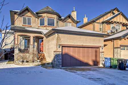 5 Sherwood View NW Calgary, AB T3R 1P1