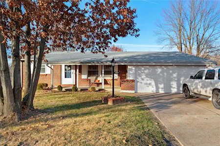 2501 Rigsby Dr St Louis, MO 63136