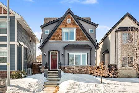 134 Mahogany Heights SE Calgary, AB T3M 0X7