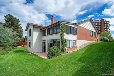 528 Lakewood Circle Colorado Springs, CO 80910