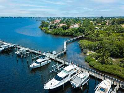 palm cove yacht club homes for sale