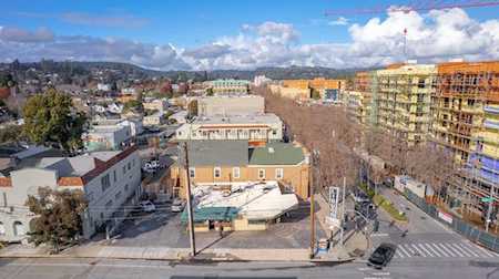 Sea Beach Townhomes in Santa Cruz