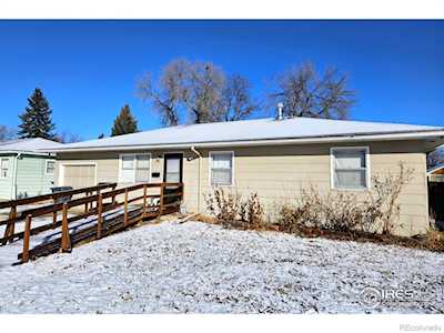 913 W 8th St Loveland, CO 80537