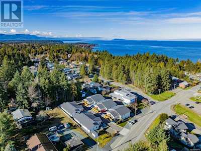 Qualicum Multi-Family For Sale & MLS® Listings | Loyal Homes