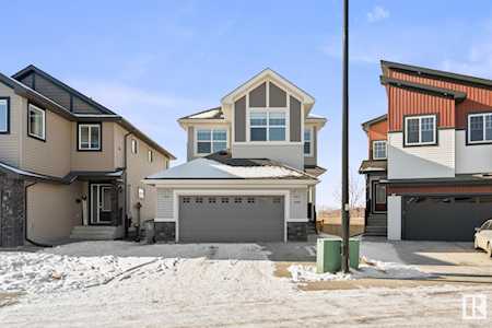 Devon Alberta Homes with Level Land