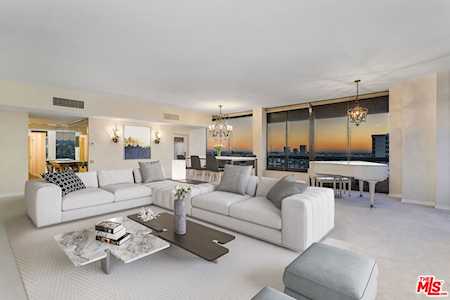 Beautiful view of Penthouse Los Angeles For Sale