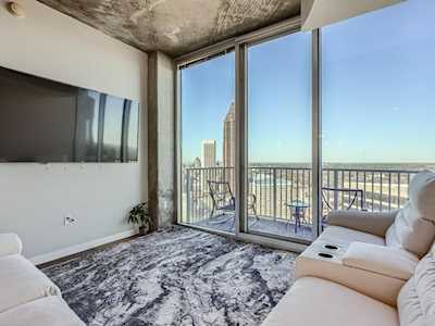 Twelve Centennial Park Condos for Sale | 400 W Peachtree St