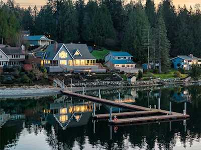 Sylvia Lake Waterfront Homes in Gig Harbor WA Local Waterfront