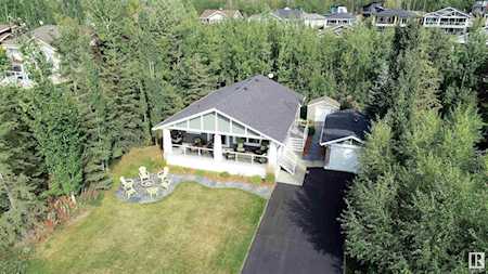 Rural Lac Ste. Anne County Alberta Homes with RV Parking