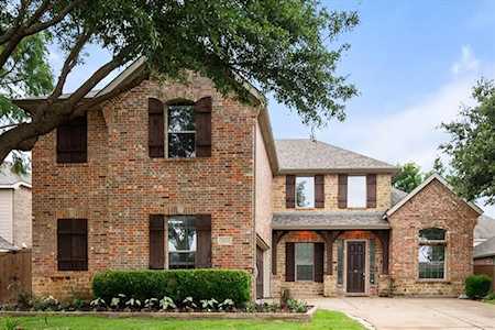 Lowe's Farm Homes for Sale | Lowe's Farm Mansfield TX