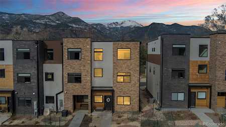 107 Beckers Ln Manitou Springs, CO 80829