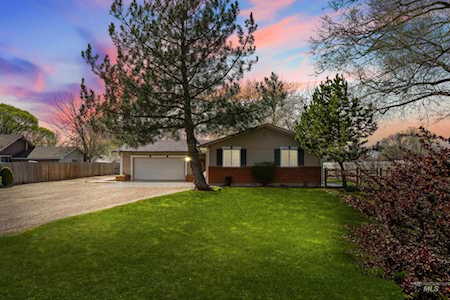 Star Homes With Acreage For Sale - Star, ID