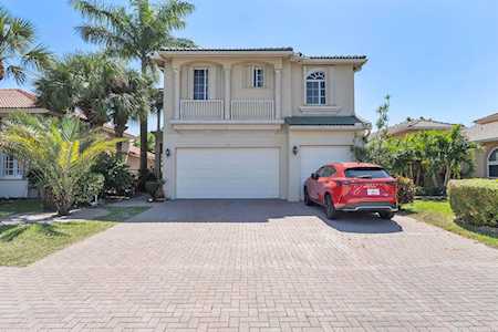 Three-Car Garage Homes for Sale in Martin and Palm Beach County