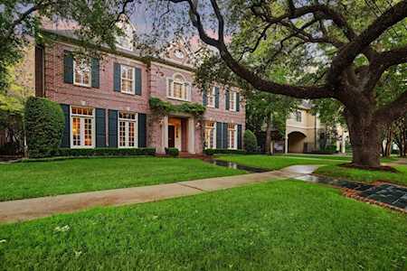 Mansions in Houston Texas