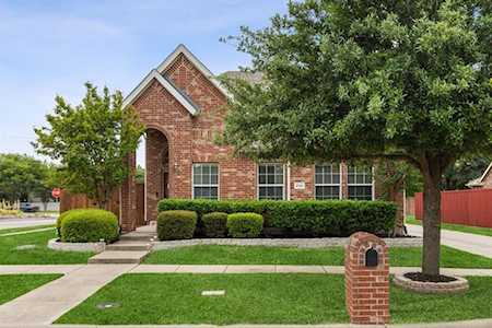 Queens Gate Homes for Sale in Frisco Texas