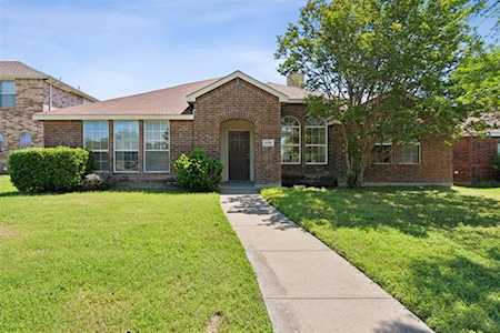 1428 Heather Ridge Drive Lancaster, TX 75146