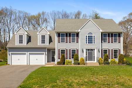 house for sale in plainville ct