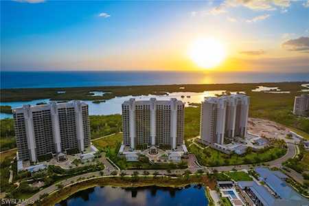 Condos In North Naples