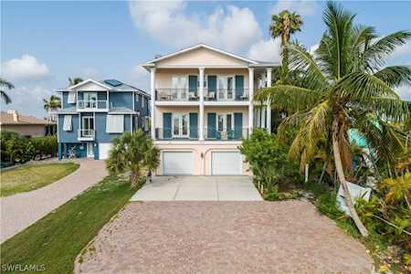 Hickory Boulevard - Bonita Springs Real Estate - Waterfront Homes