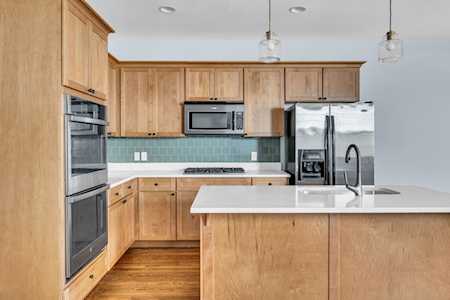 Navigating Nashville's Booming Real Estate Market: A Comprehensive Guide