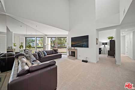 Illustration of Luxury Penthouse Villas Los Angeles