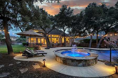 Pool Homes for Sale in Central TX, Real Estate with Pools | Longhorn Realty