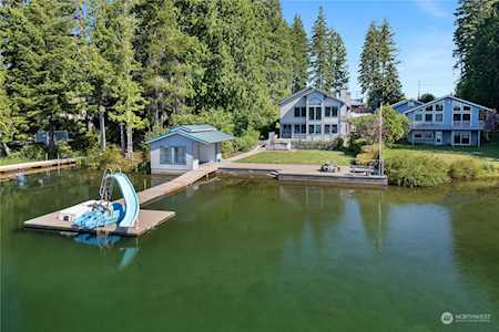 Benson Lake Waterfront Homes (Local Waterfront Specialists)