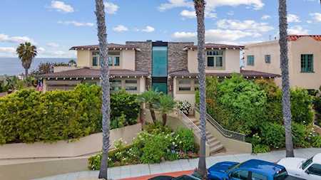 Penthouse apartment - Wikipedia - High Rise Penthouse Condo For Sale