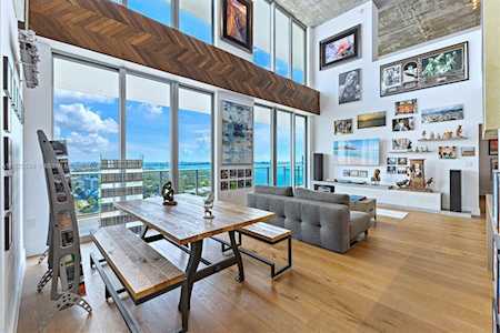 Image showcasing Luxury condo- Central Miami Worldcenter Area | Condo in Miami