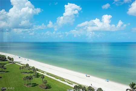 4301 N Gulf Shore Blvd #1204 Naples,  FL 34103