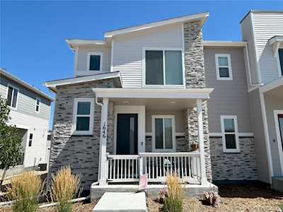 1646 S Tower Rd Aurora, CO 80017